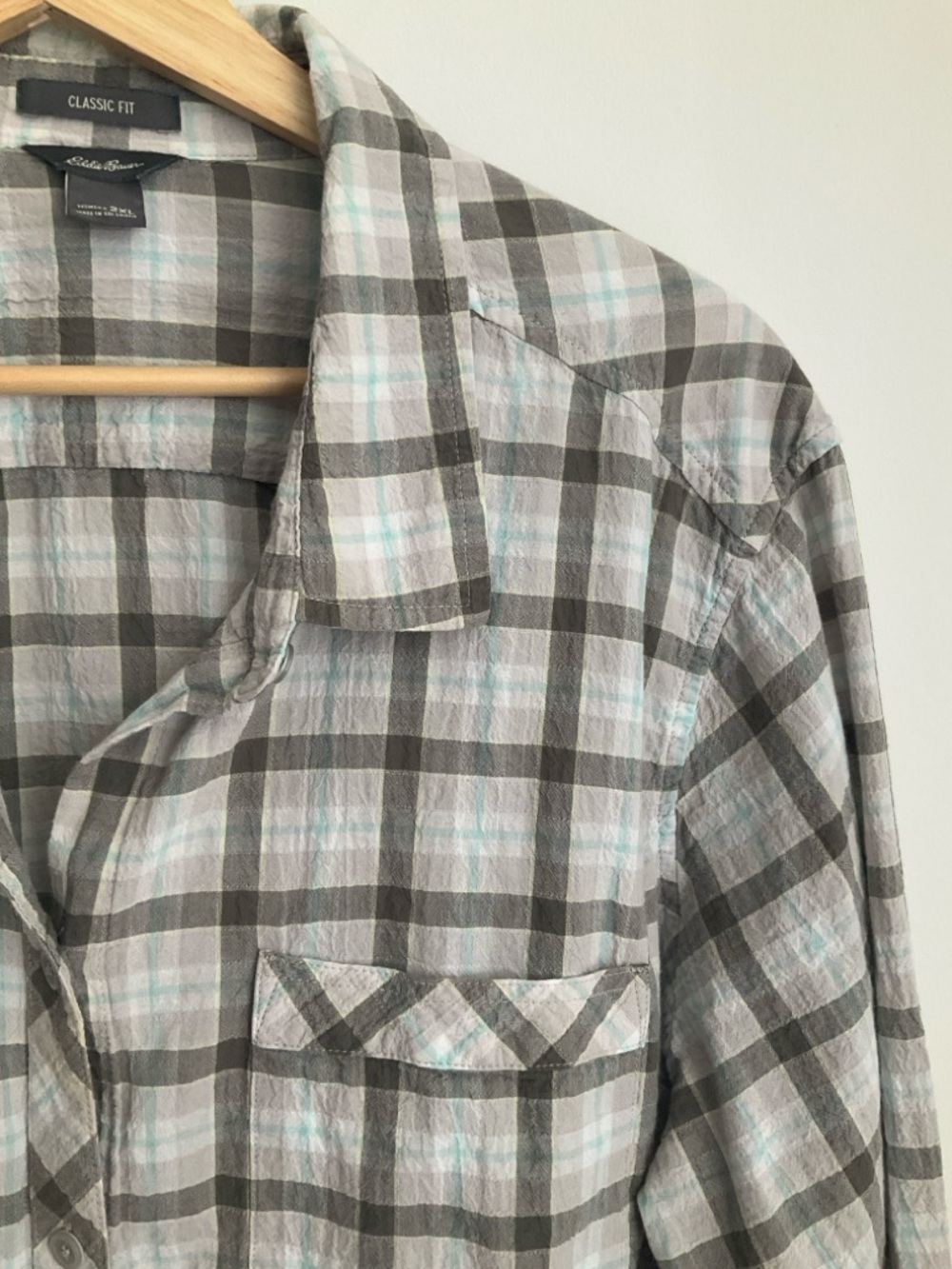 Eddie Bauer Women's 2XL Gray and White Plaid Button-Down Shirt